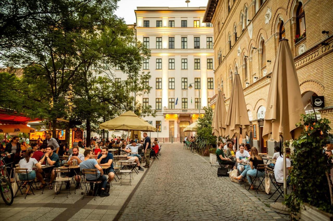 Palace Quarter 1 Peaceful Modern Central Top Floor Apartment Budapest Exterior photo